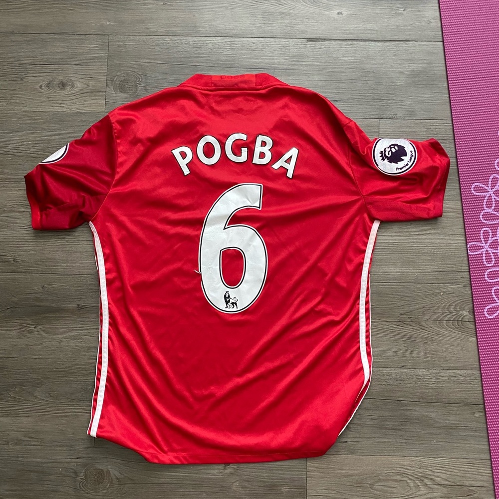 Pogba MUFC kit
